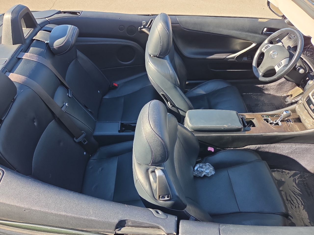 Lexus IS 250C 2dr Conv Auto 2011