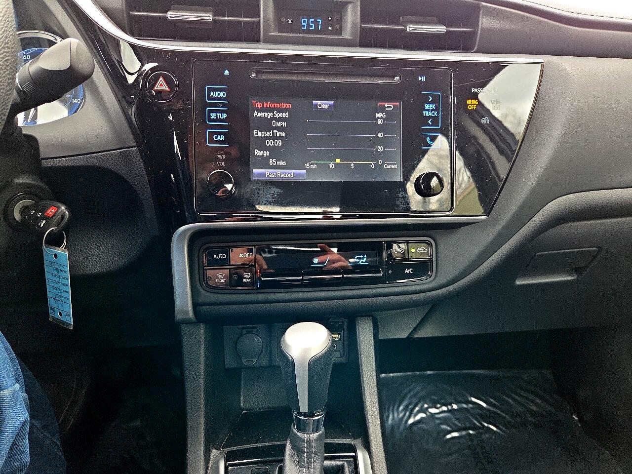 Toyota Corolla 50th Anniversary Special Edition CVT (Natl) 2017