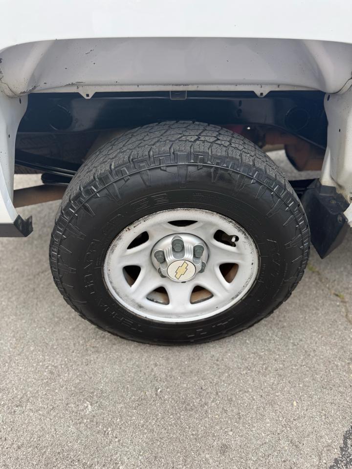 Chevrolet Silverado 1500 2WD Reg Cab 119.0" Work Truck 2015