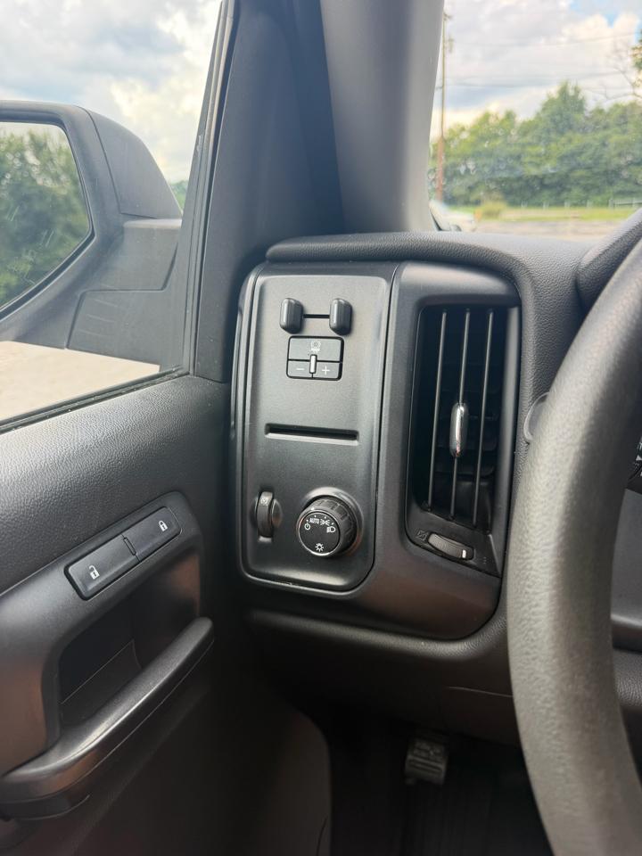 Chevrolet Silverado 1500 2WD Reg Cab 119.0" Work Truck 2015