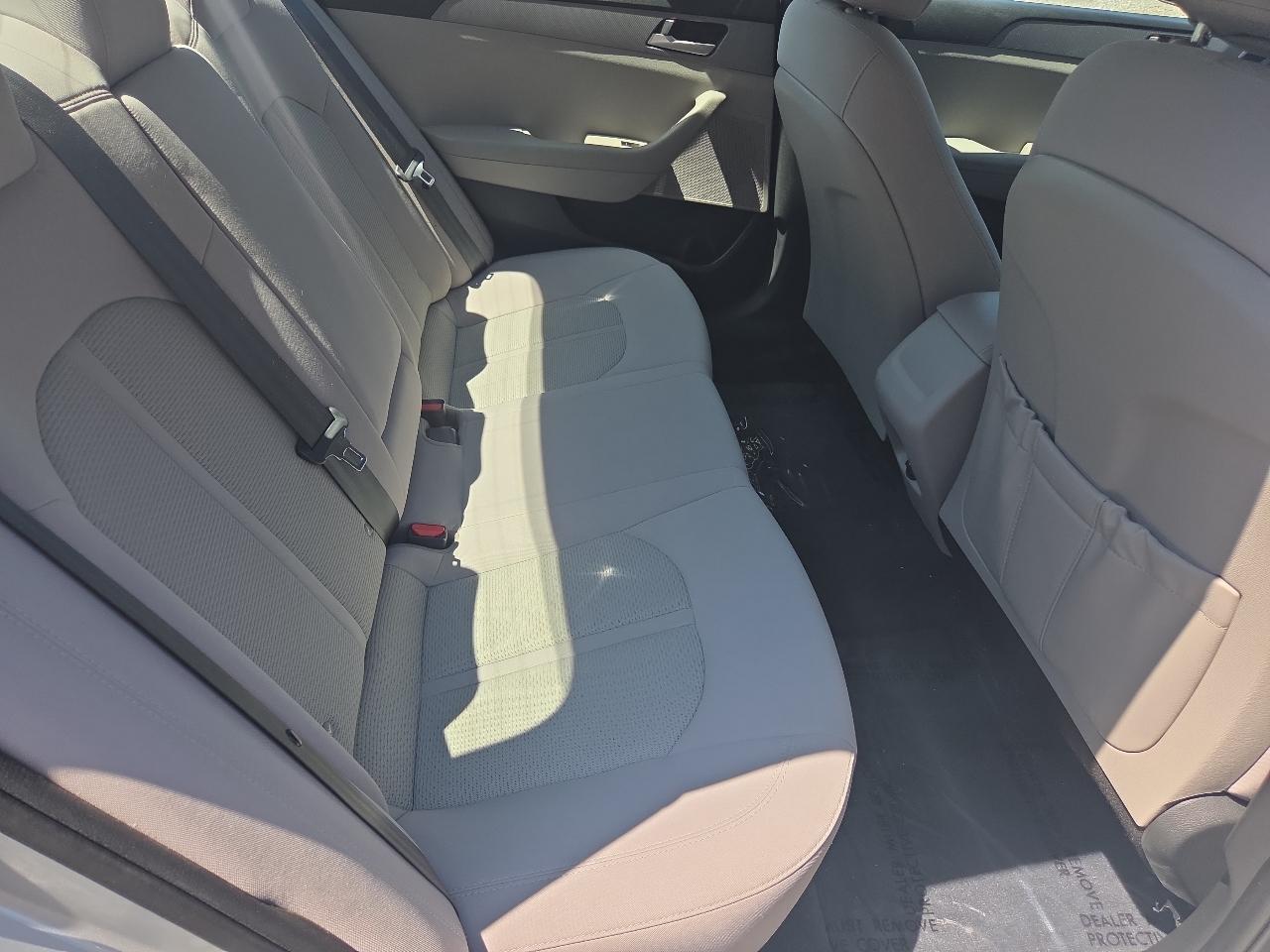 Hyundai Sonata SE 2.4L 2018