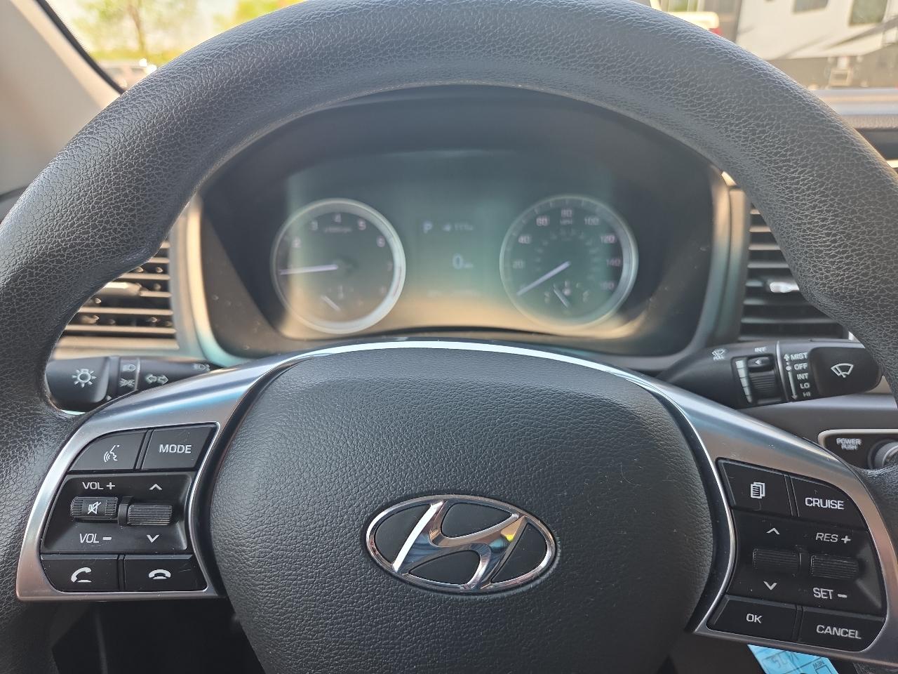 Hyundai Sonata SE 2.4L 2018