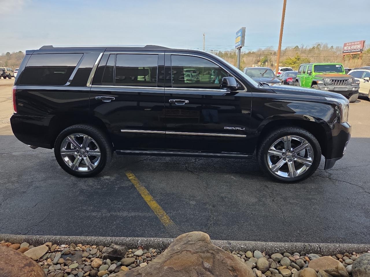 GMC Yukon 4WD 4dr Denali 2017