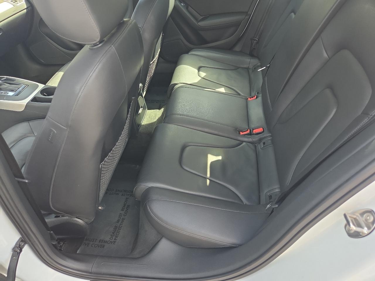 Audi A4 4dr Sdn Auto quattro 2.0T Premium 2014