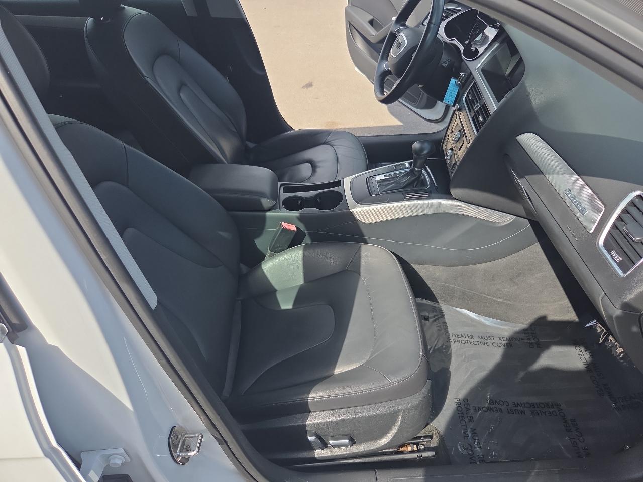 Audi A4 4dr Sdn Auto quattro 2.0T Premium 2014