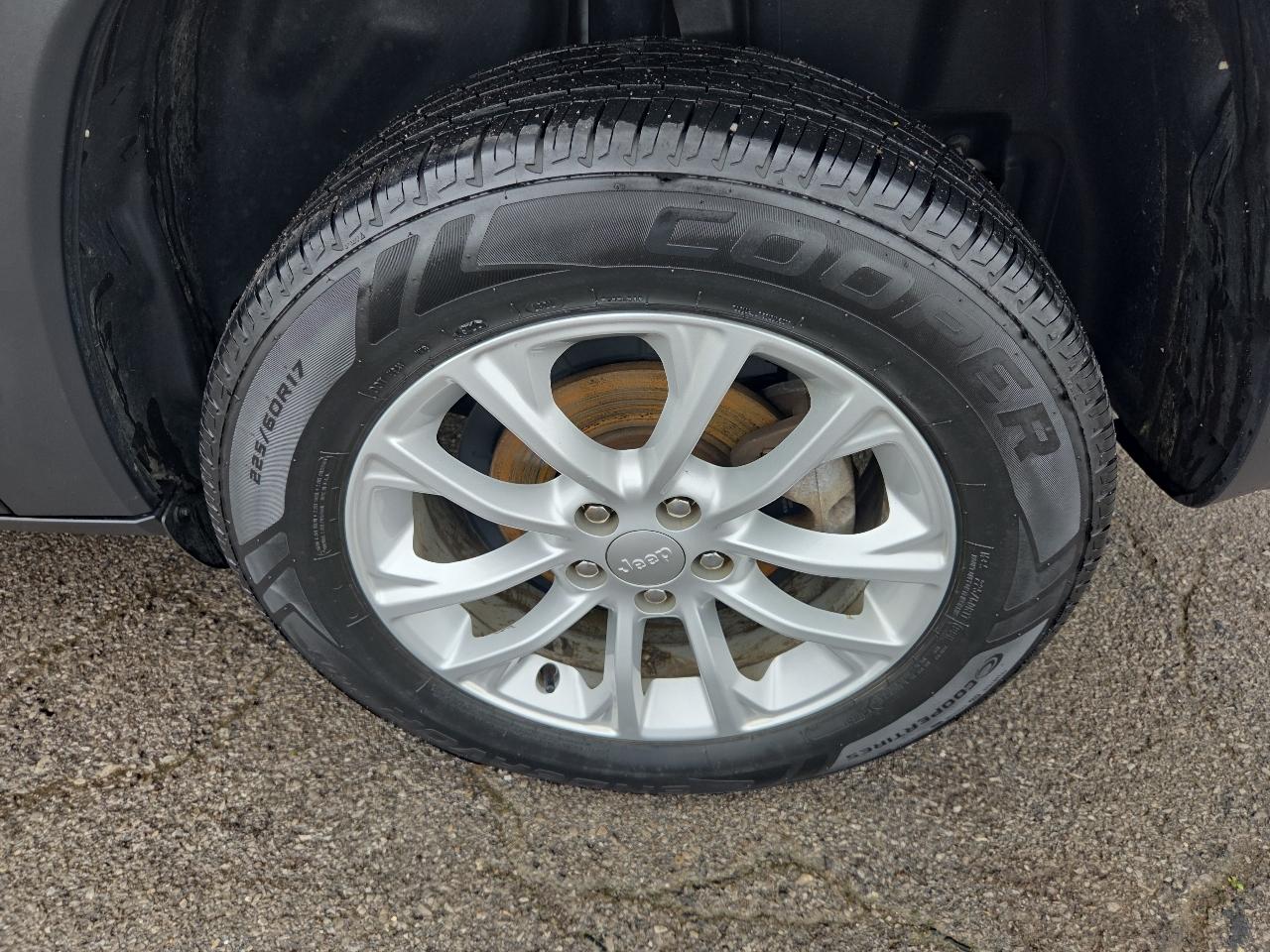 Jeep Cherokee Latitude FWD 2020