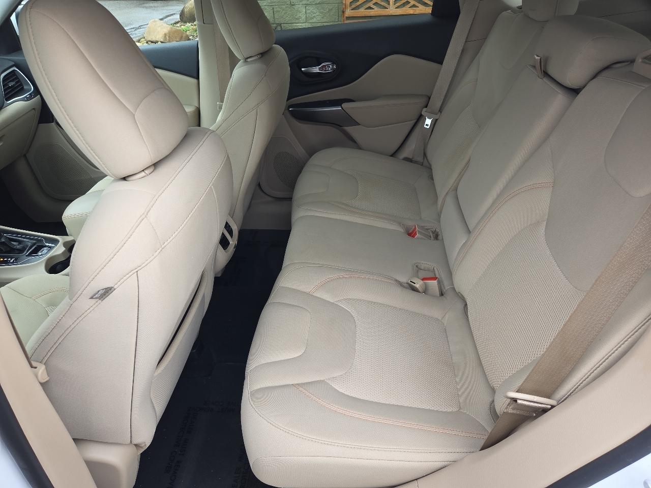 Jeep Cherokee Latitude FWD 2020