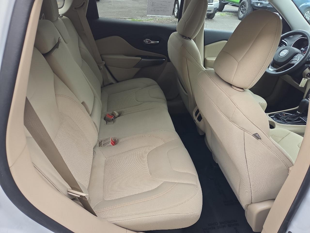 Jeep Cherokee Latitude FWD 2020