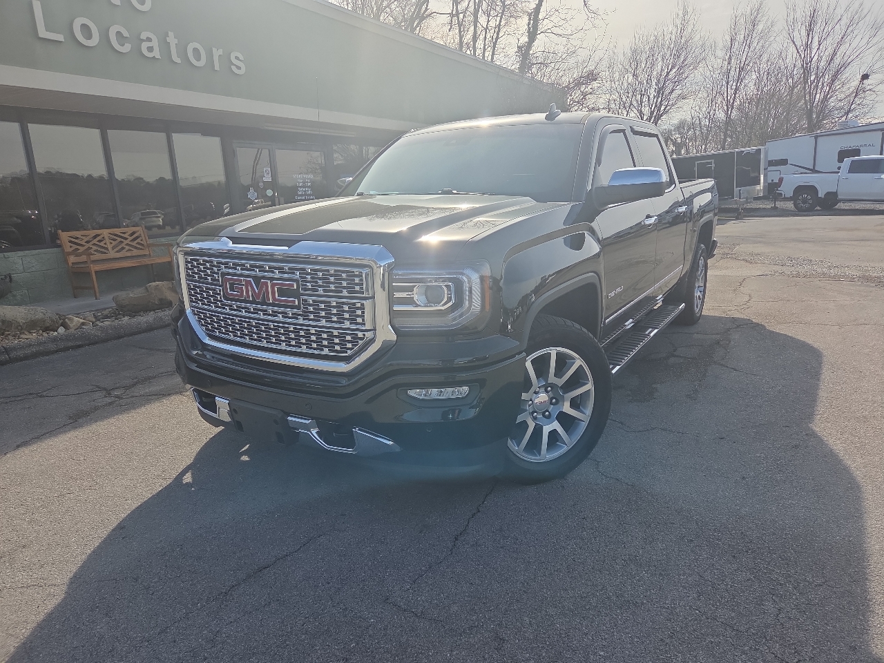 2017 GMC Sierra 1500 4WD Crew Cab 143.5" Denali