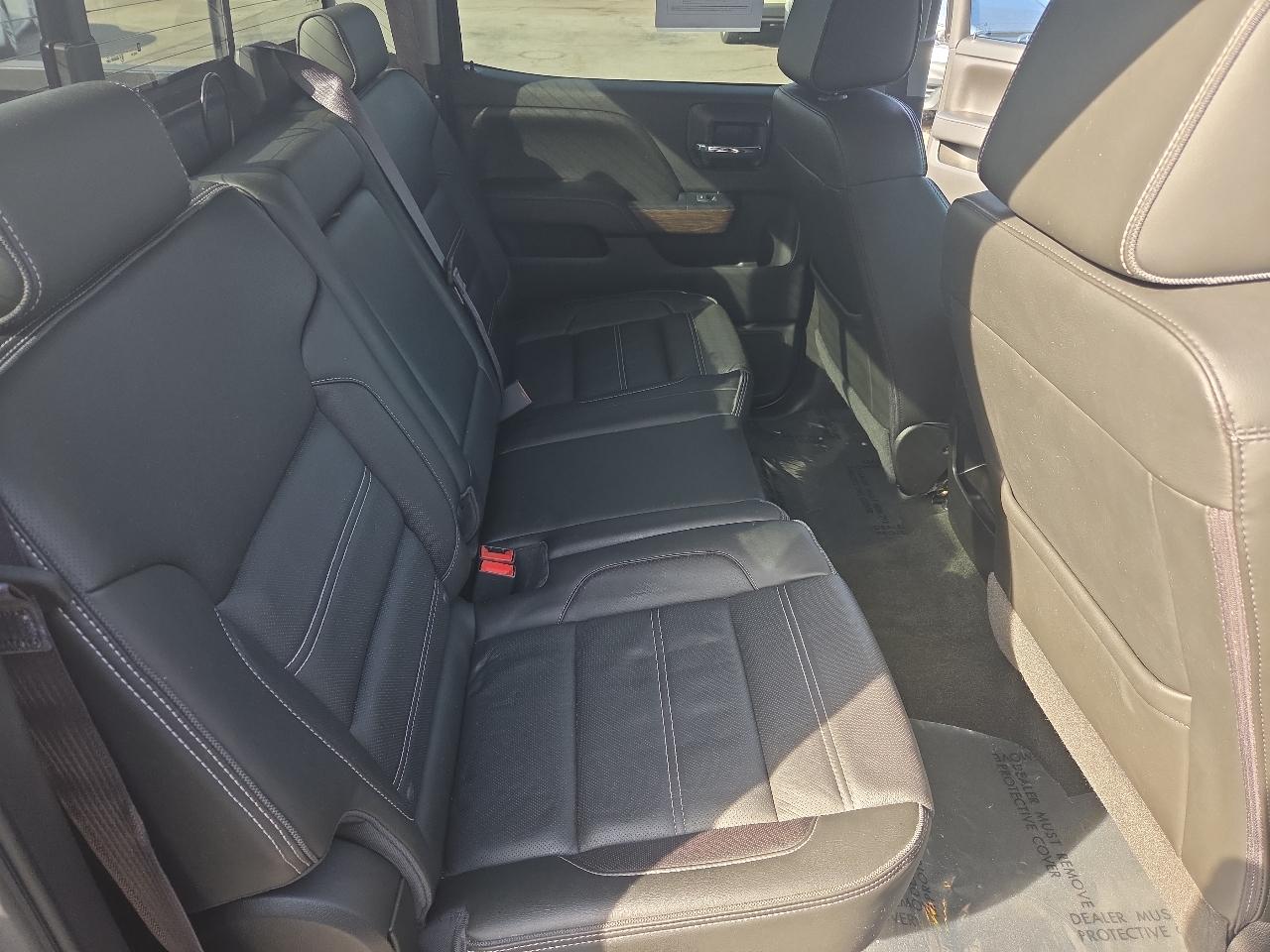 GMC Sierra 1500 4WD Crew Cab 143.5" Denali 2017