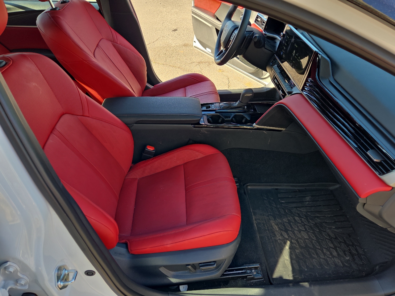 Toyota Camry Nightshade (Natl) 2026