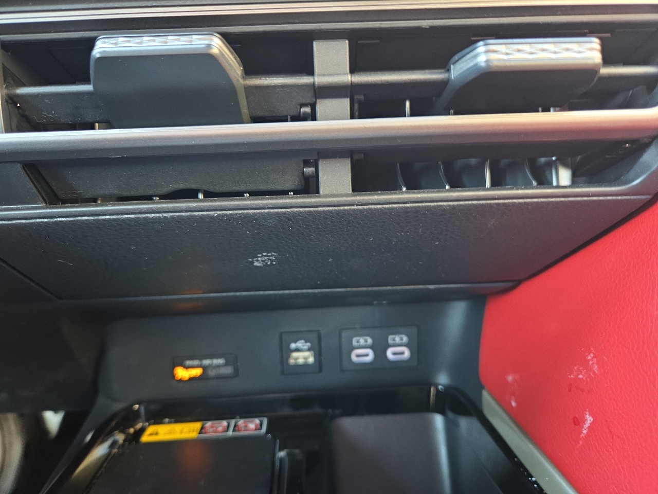 Toyota Camry Nightshade (Natl) 2026