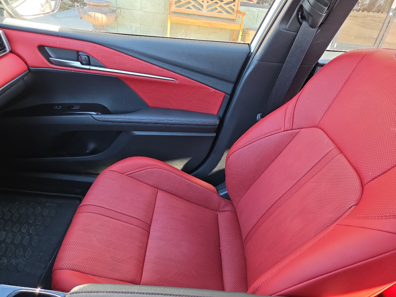 Toyota Camry Nightshade (Natl) 2026