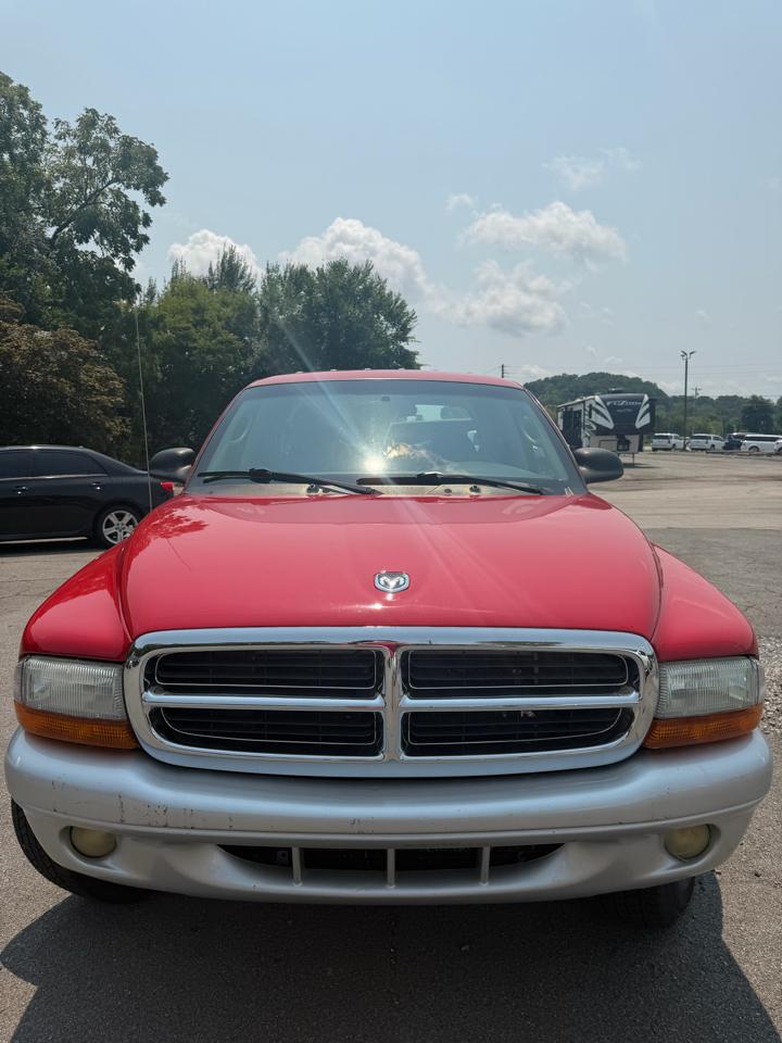 Dodge Dakota Quad Cab 131" WB 4WD SLT 2002