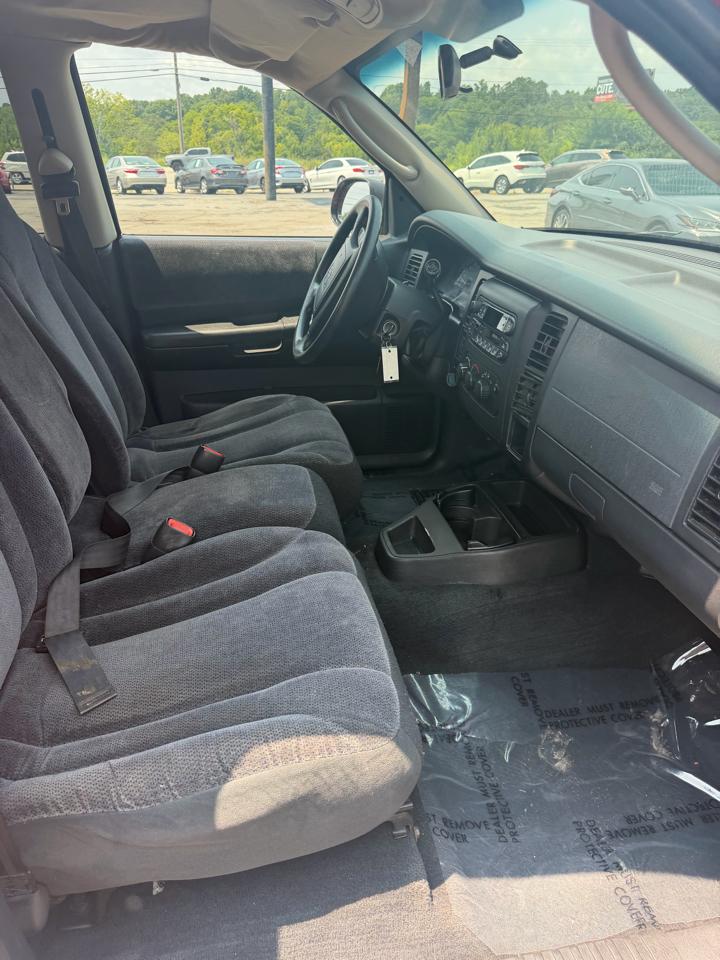 Dodge Dakota Quad Cab 131" WB 4WD SLT 2002