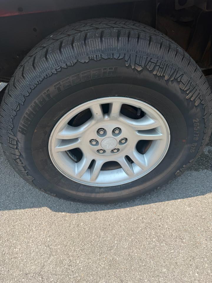 Dodge Dakota Quad Cab 131" WB 4WD SLT 2002