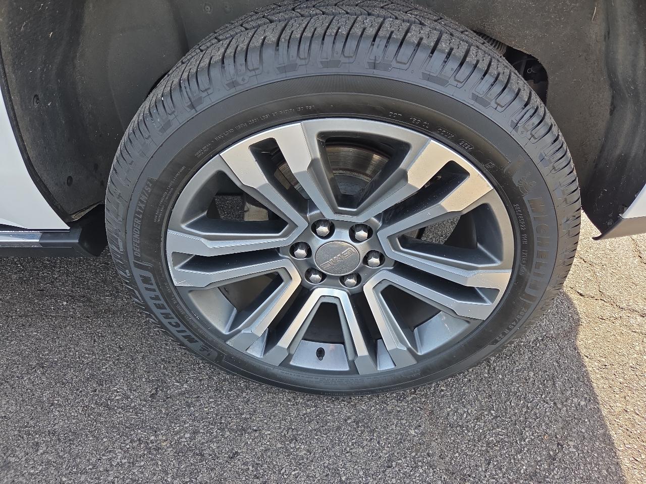 GMC Yukon 4WD 4dr Denali 2018