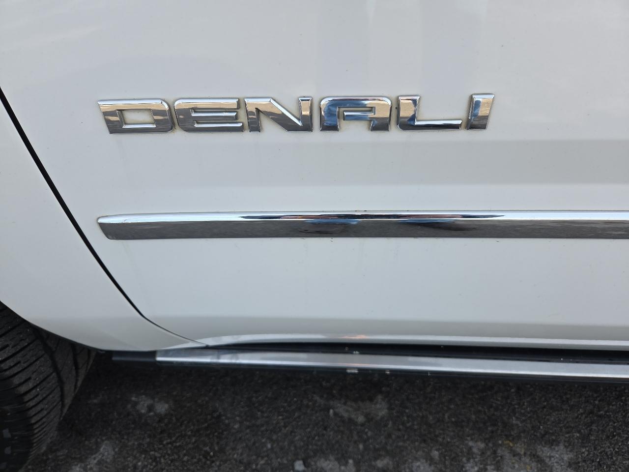 GMC Yukon 4WD 4dr Denali 2018