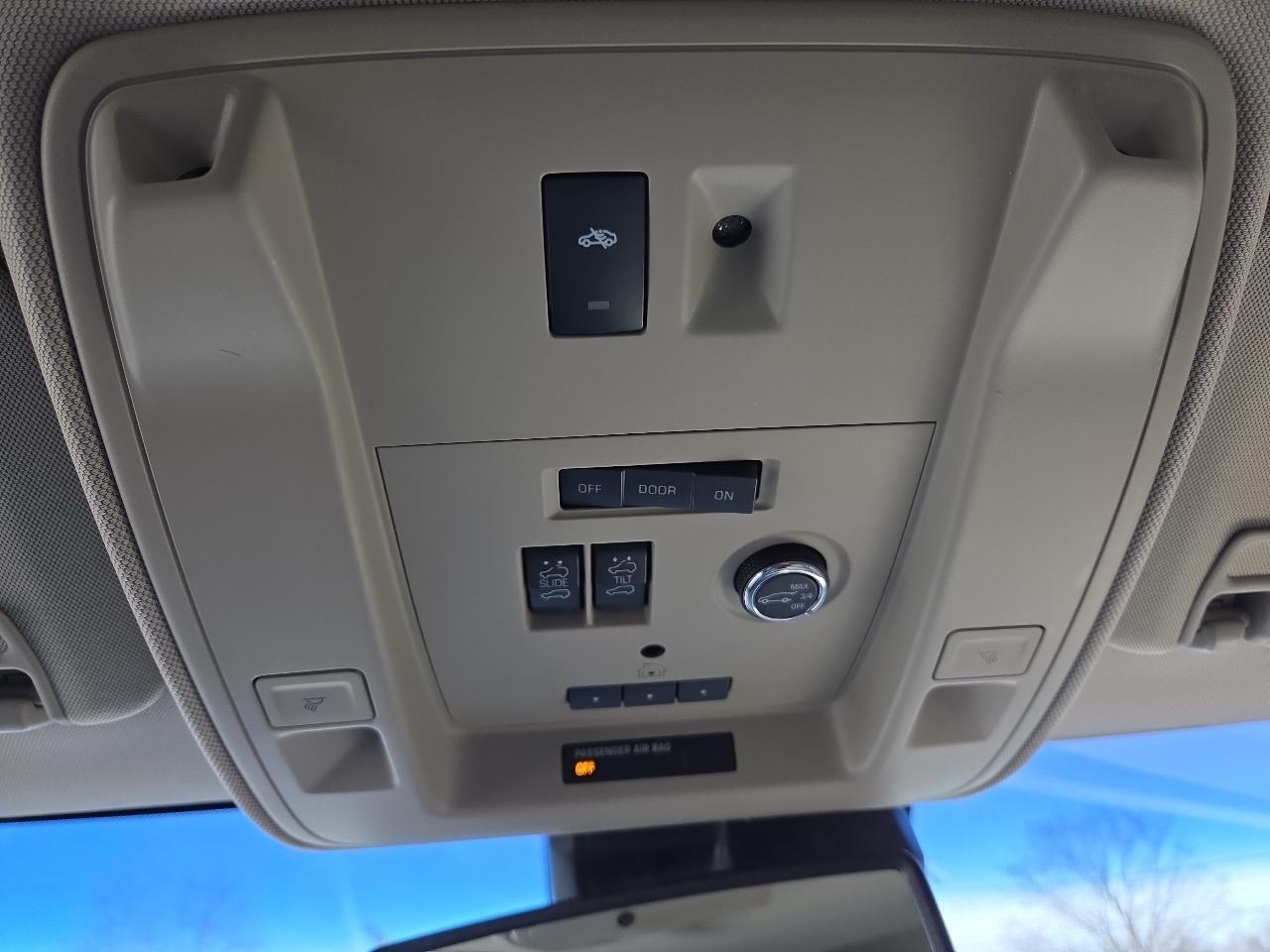 GMC Yukon 4WD 4dr Denali 2018