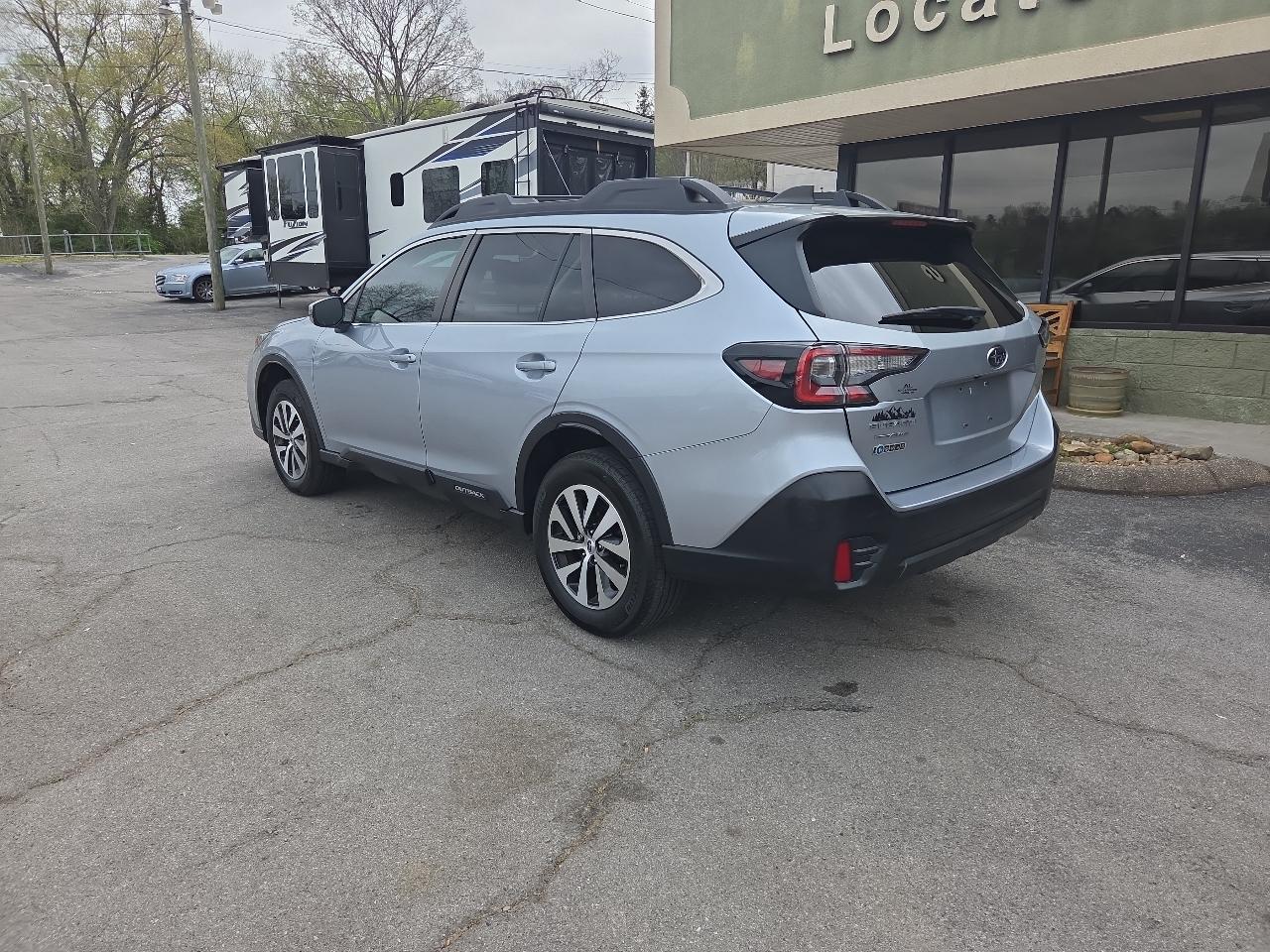 Subaru Outback Premium CVT 2021