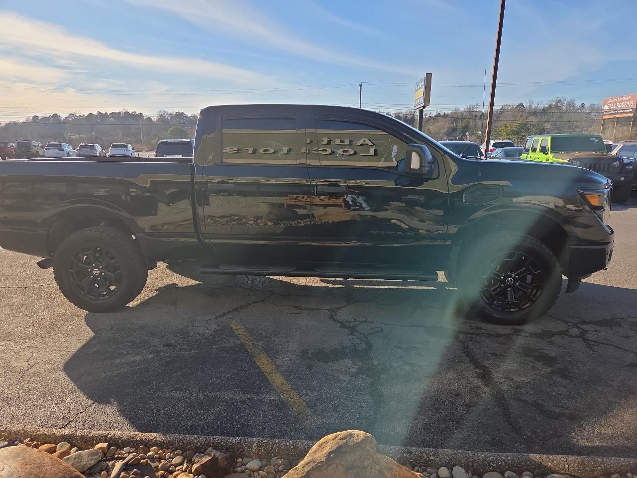Nissan Titan XD 4x4 Diesel Crew Cab SV 2019