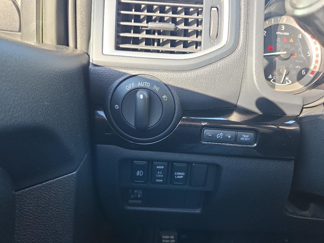 Nissan Titan XD 4x4 Diesel Crew Cab SV 2019