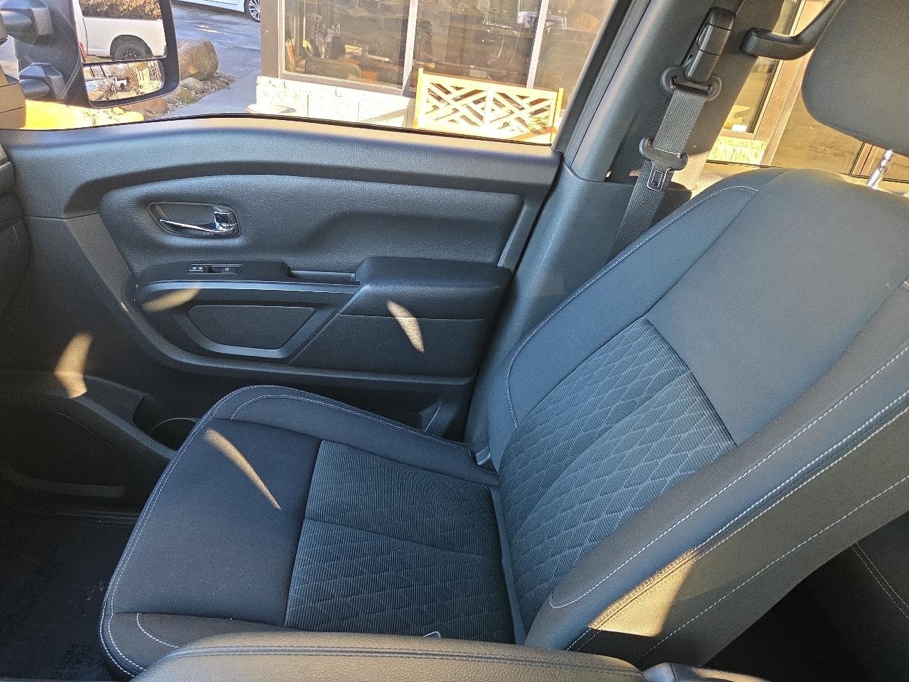 Nissan Titan XD 4x4 Diesel Crew Cab SV 2019