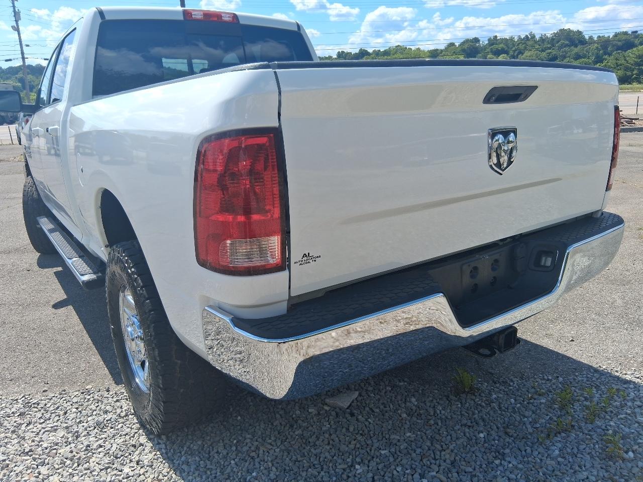 RAM 2500 SLT 4x4 Crew Cab 6'4" Box 2018