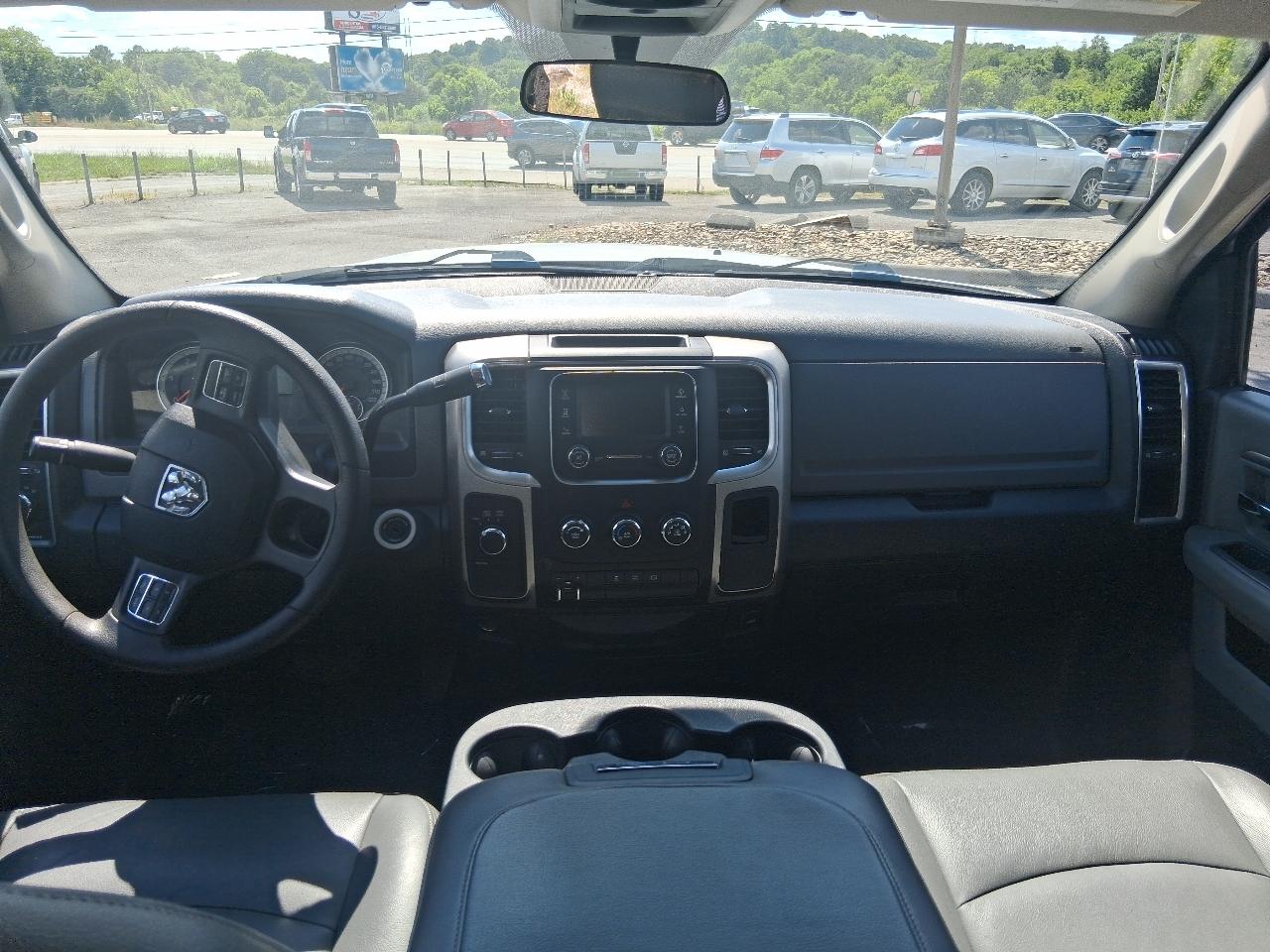 RAM 2500 SLT 4x4 Crew Cab 6'4" Box 2018