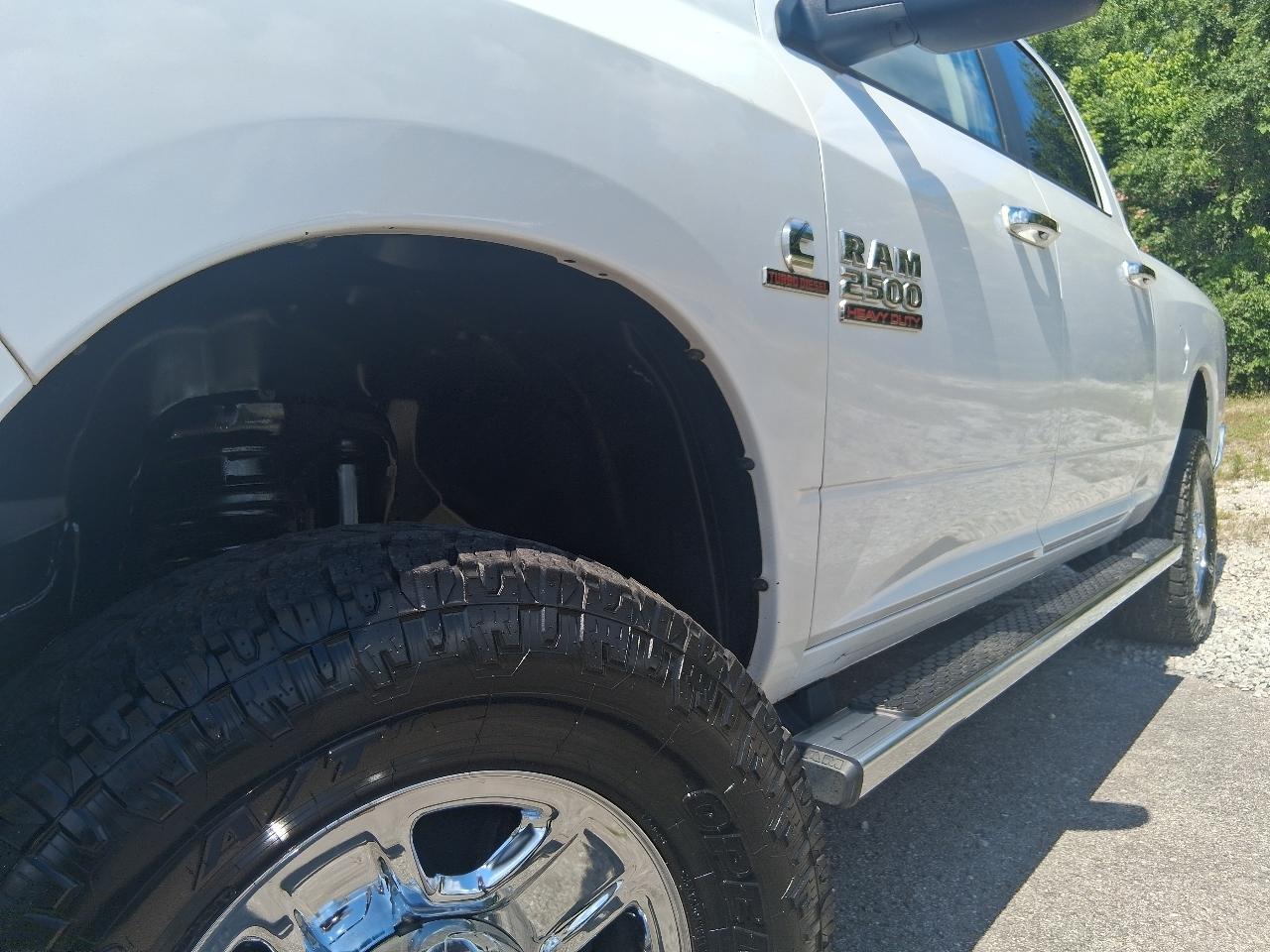 RAM 2500 SLT 4x4 Crew Cab 6'4" Box 2018