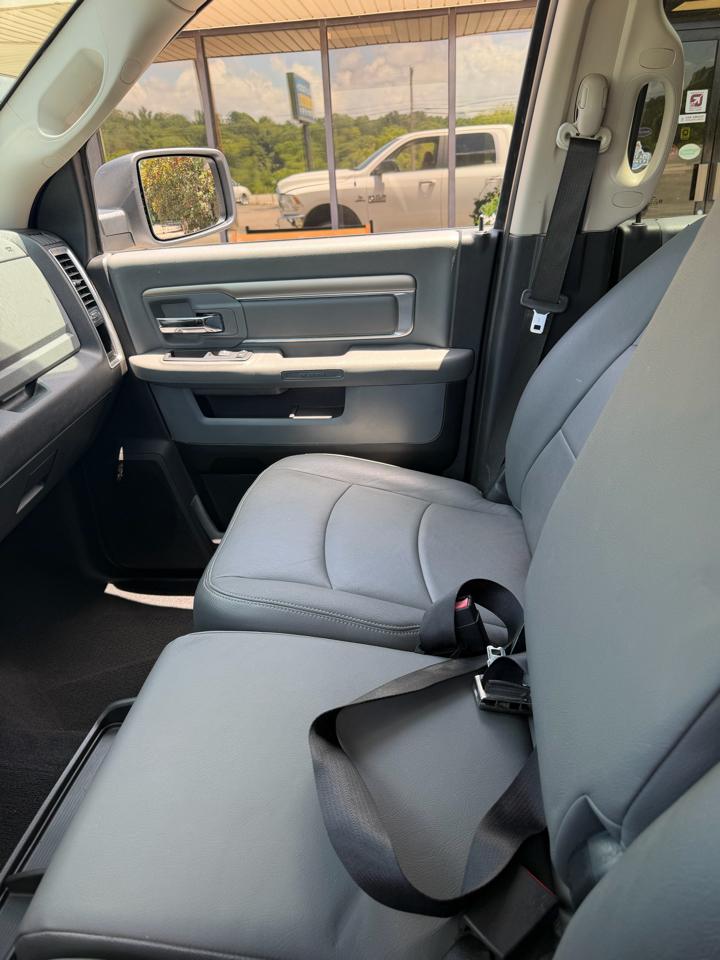 RAM 2500 SLT 4x4 Crew Cab 6'4" Box 2018
