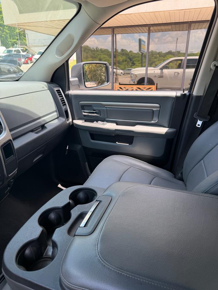 RAM 2500 SLT 4x4 Crew Cab 6'4" Box 2018