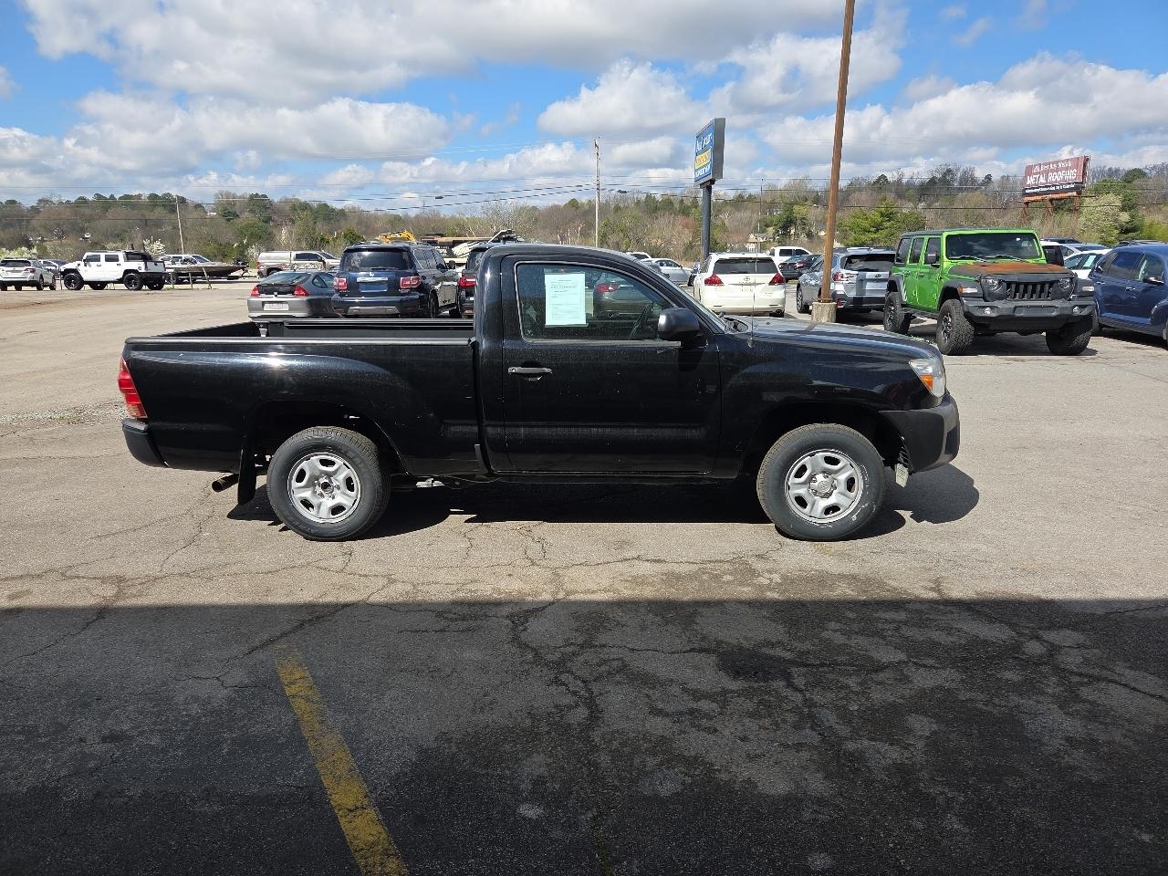 Toyota Tacoma 2WD Reg Cab I4 MT (Natl) 2013