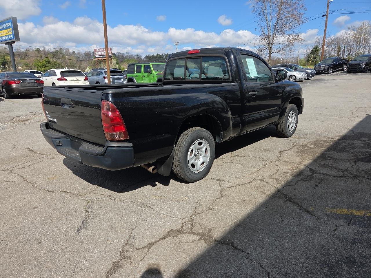 Toyota Tacoma 2WD Reg Cab I4 MT (Natl) 2013