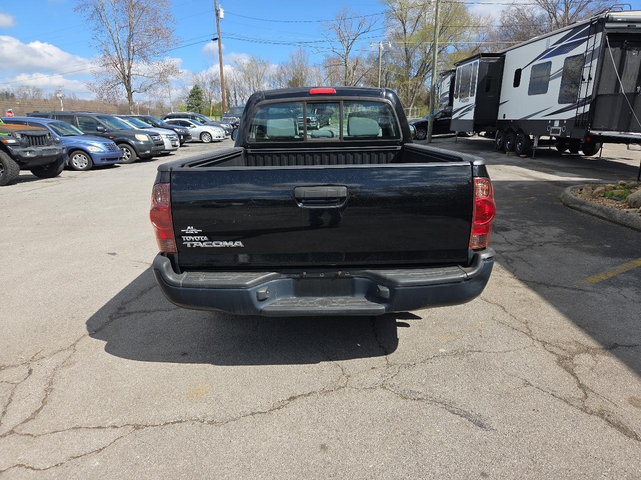 Toyota Tacoma 2WD Reg Cab I4 MT (Natl) 2013