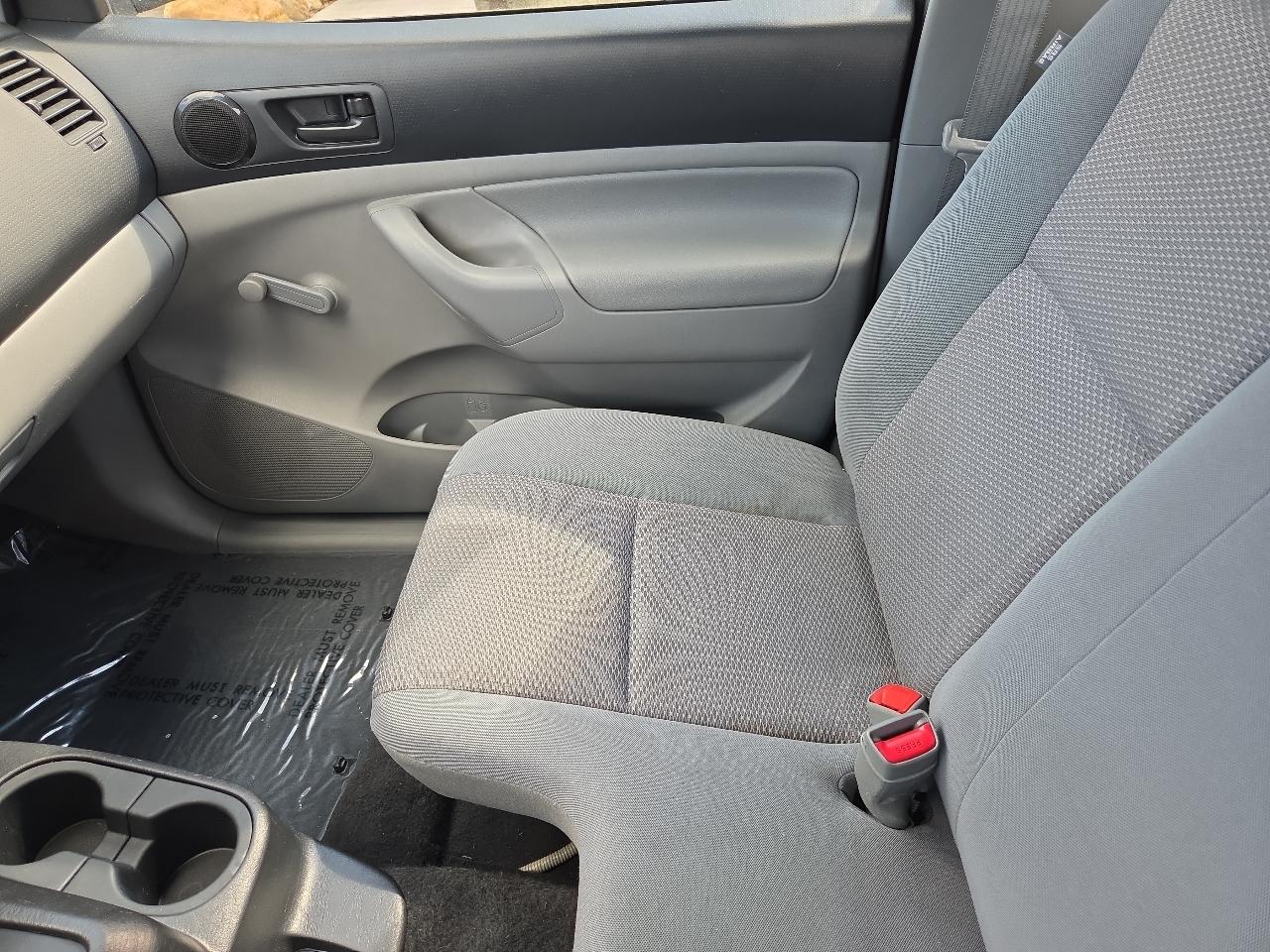 Toyota Tacoma 2WD Reg Cab I4 MT (Natl) 2013