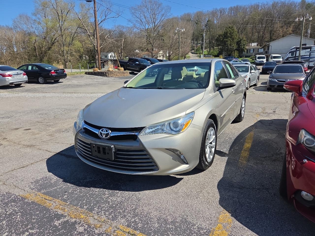 2017 Toyota Camry XLE Auto (Natl)