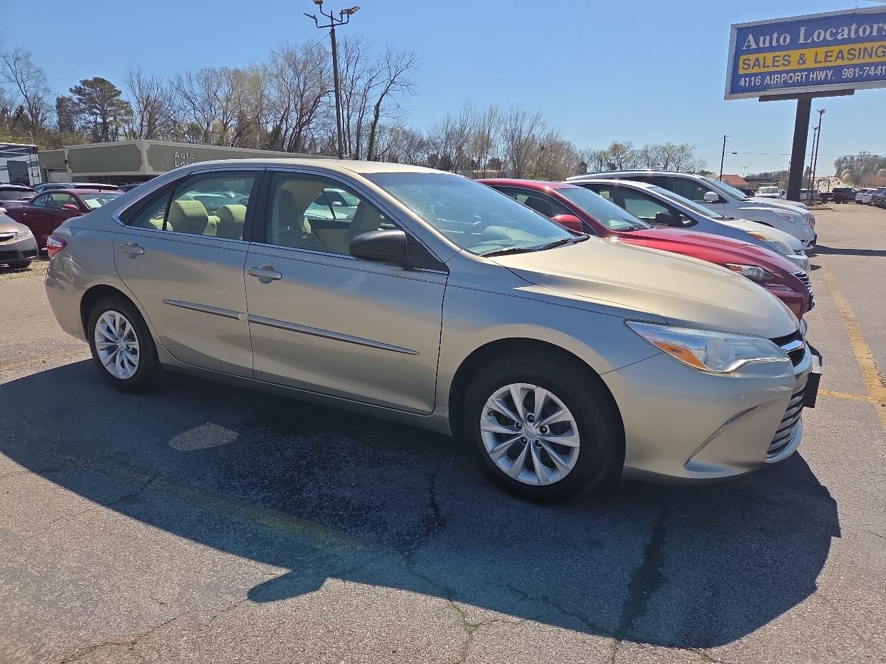Toyota Camry XLE Auto (Natl) 2017