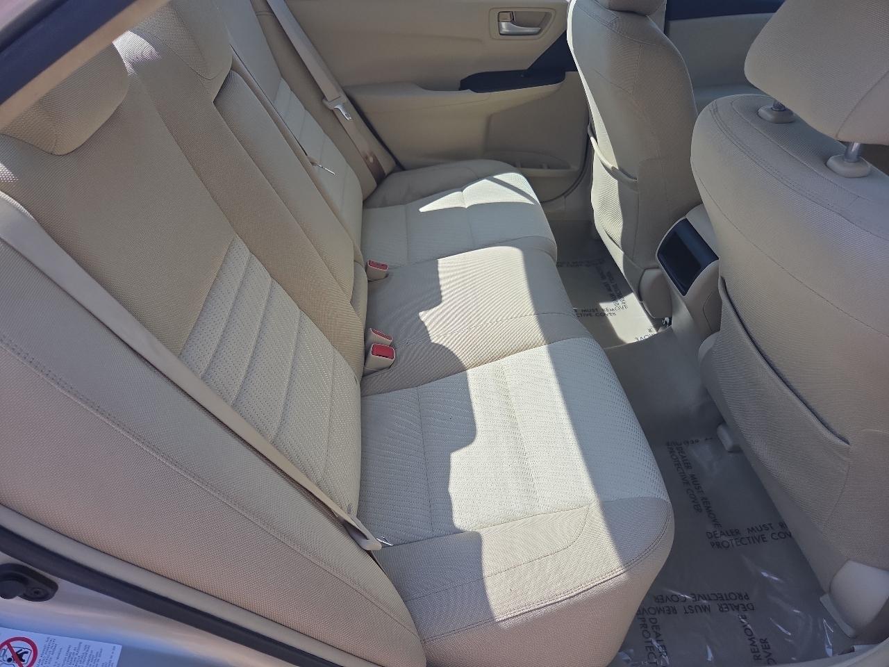 Toyota Camry XLE Auto (Natl) 2017