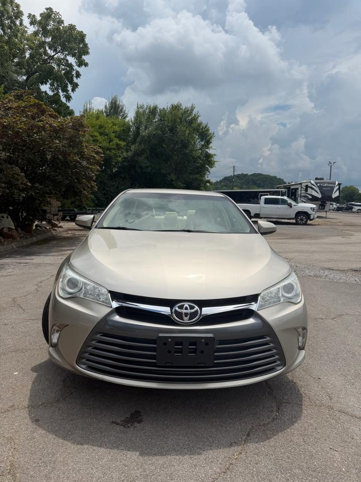 Toyota Camry LE Auto (Natl) 2017