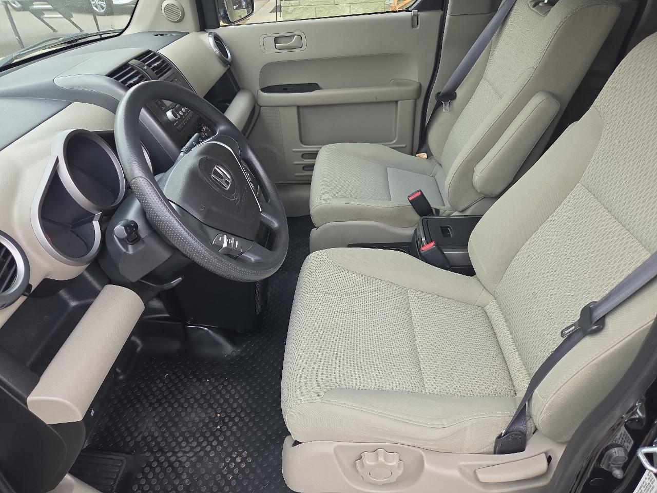 Honda Element 2WD 5dr Auto EX 2010