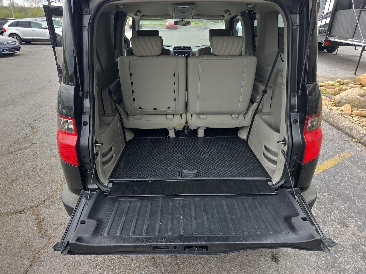 Honda Element 2WD 5dr Auto EX 2010