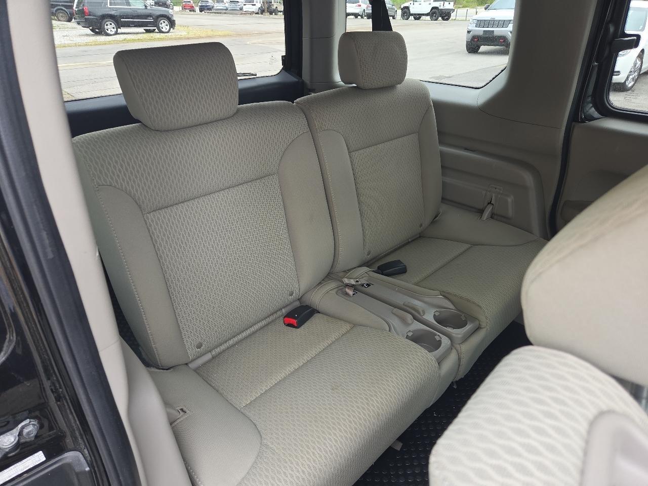 Honda Element 2WD 5dr Auto EX 2010