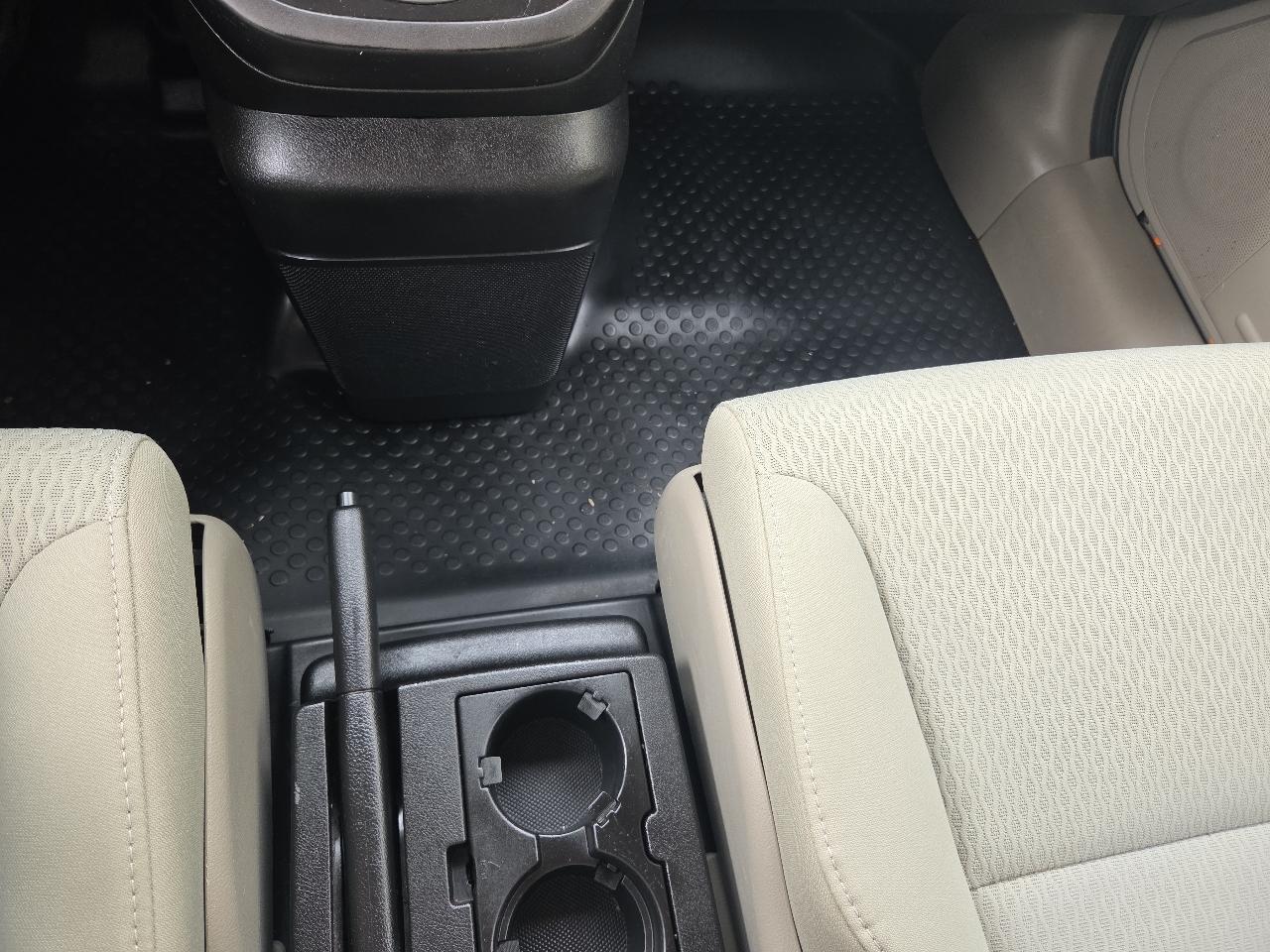 Honda Element 2WD 5dr Auto EX 2010