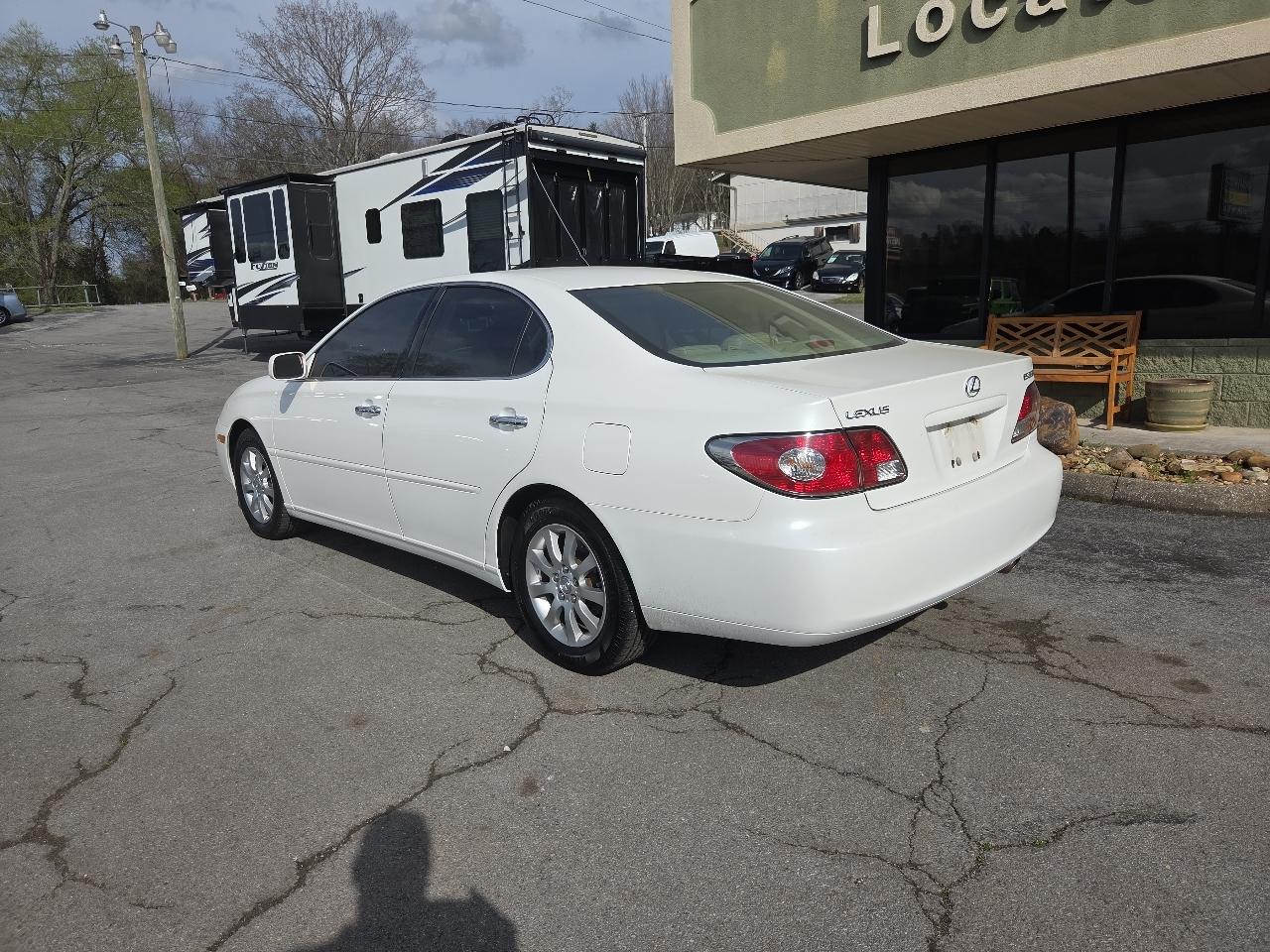 Lexus ES 330 4dr Sdn 2004