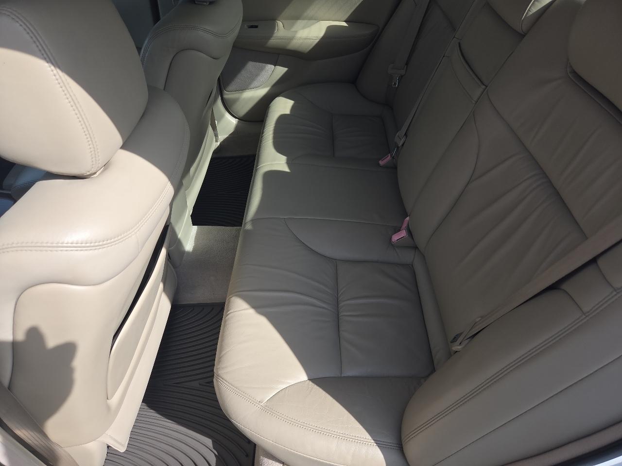 Lexus ES 330 4dr Sdn 2004