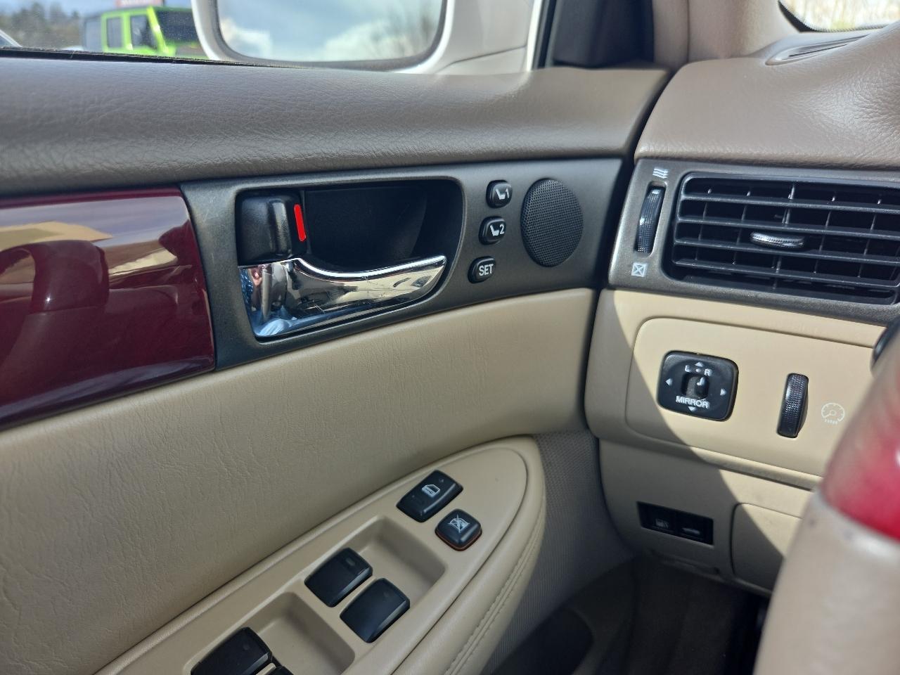 Lexus ES 330 4dr Sdn 2004