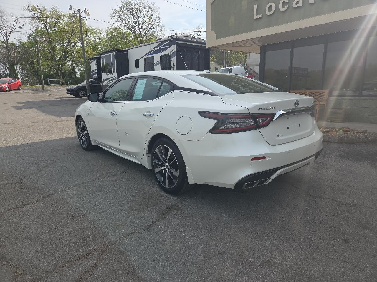 Nissan Maxima SV 3.5L 2020