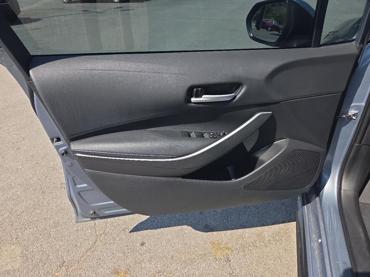 Toyota Corolla SE CVT (Natl) 2020