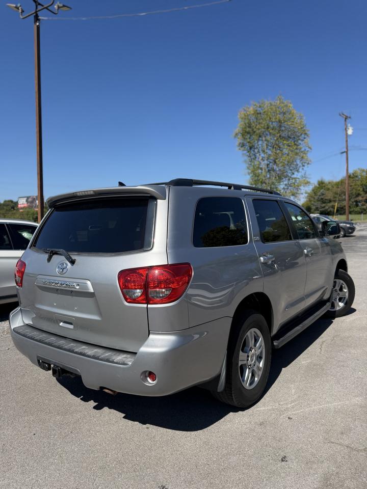 Toyota Sequoia 4WD 4.6L SR5 (Natl) 2012